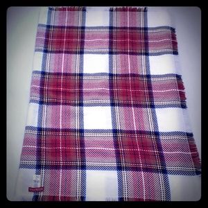 Merona Plaid Scarf New Condition